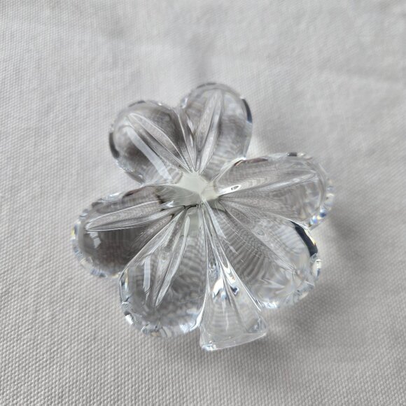 Waterford Crystal Shamrock from Ireland - Picture 2 of 6